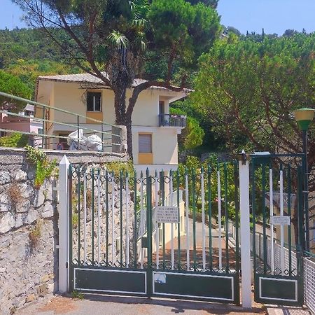 Forti Genova-Free Parking Castellaccio Apartment 2 Екстериор снимка