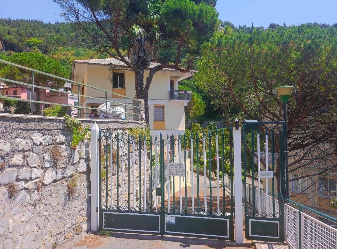 Forti Genova-Free Parking Castellaccio Apartment 2 Екстериор снимка